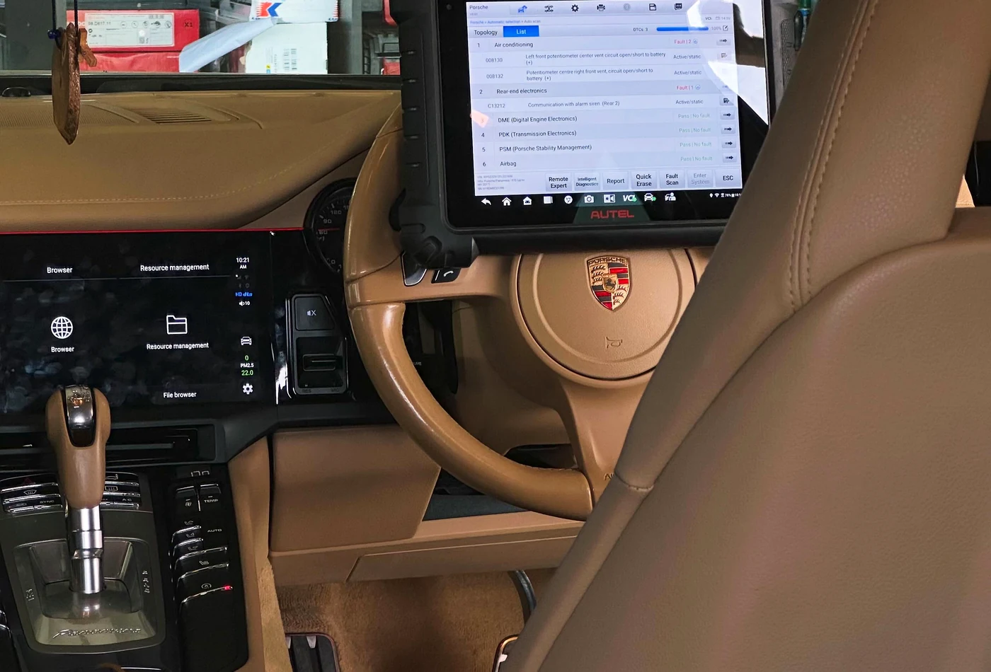 Vehicle electronics diagnostic programming screen