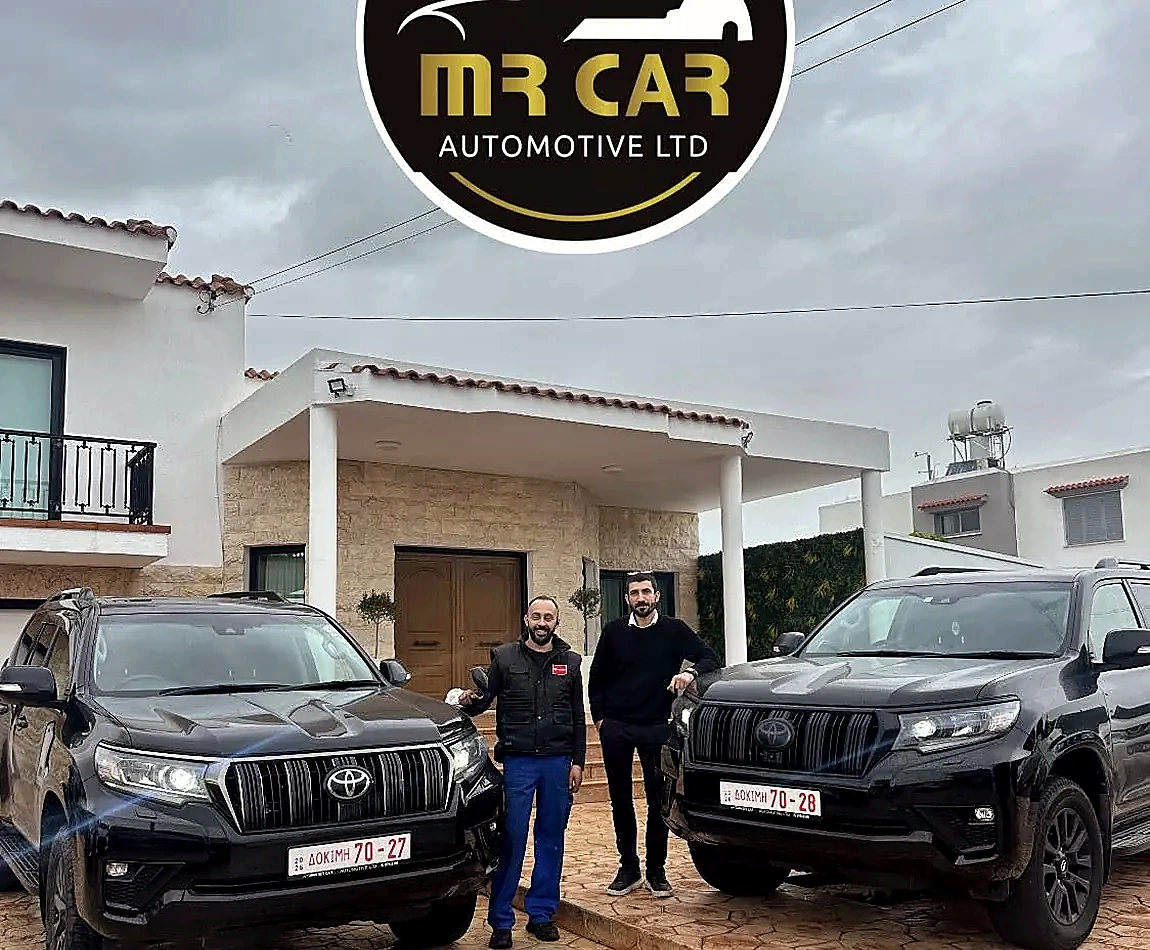 Vehicle handover outside MR CAR premises
