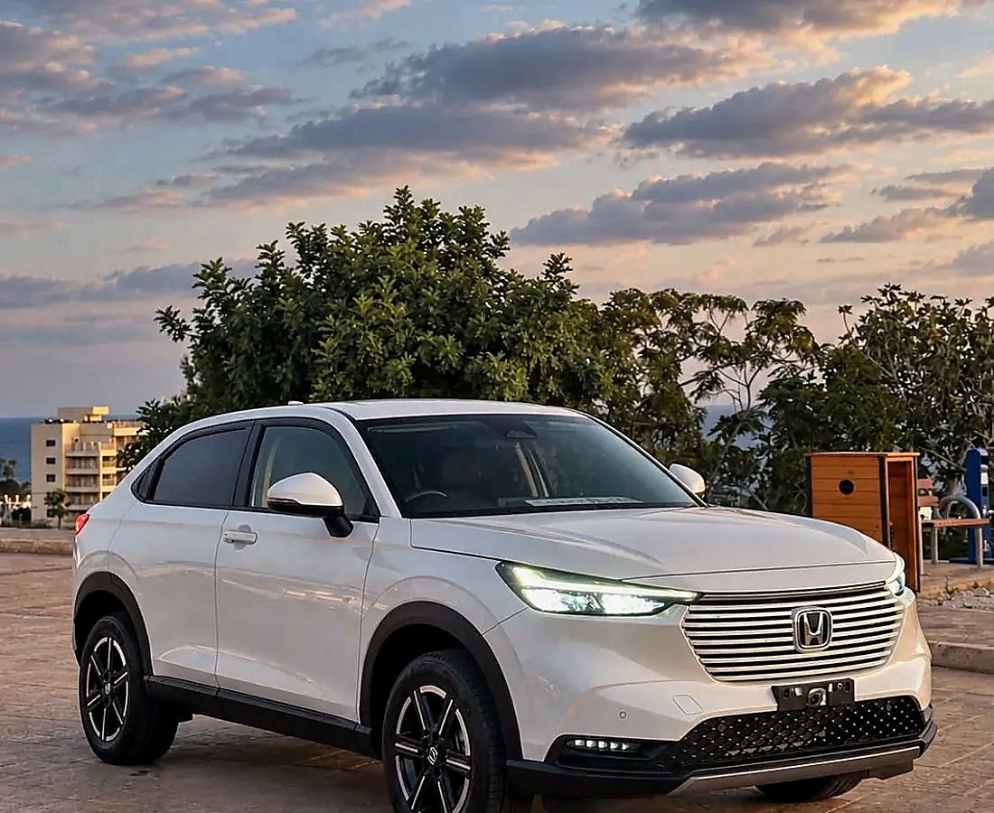 White Honda SUV